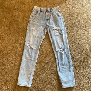 American Eagle Mom Jeans
